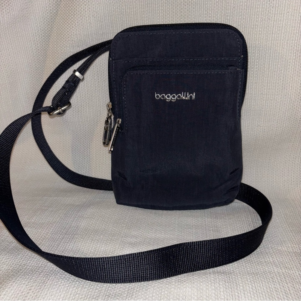 ❤️ Baggallini Women's Securtex Anti-theft Activity Crossbody Bag - Picture 8 of 13